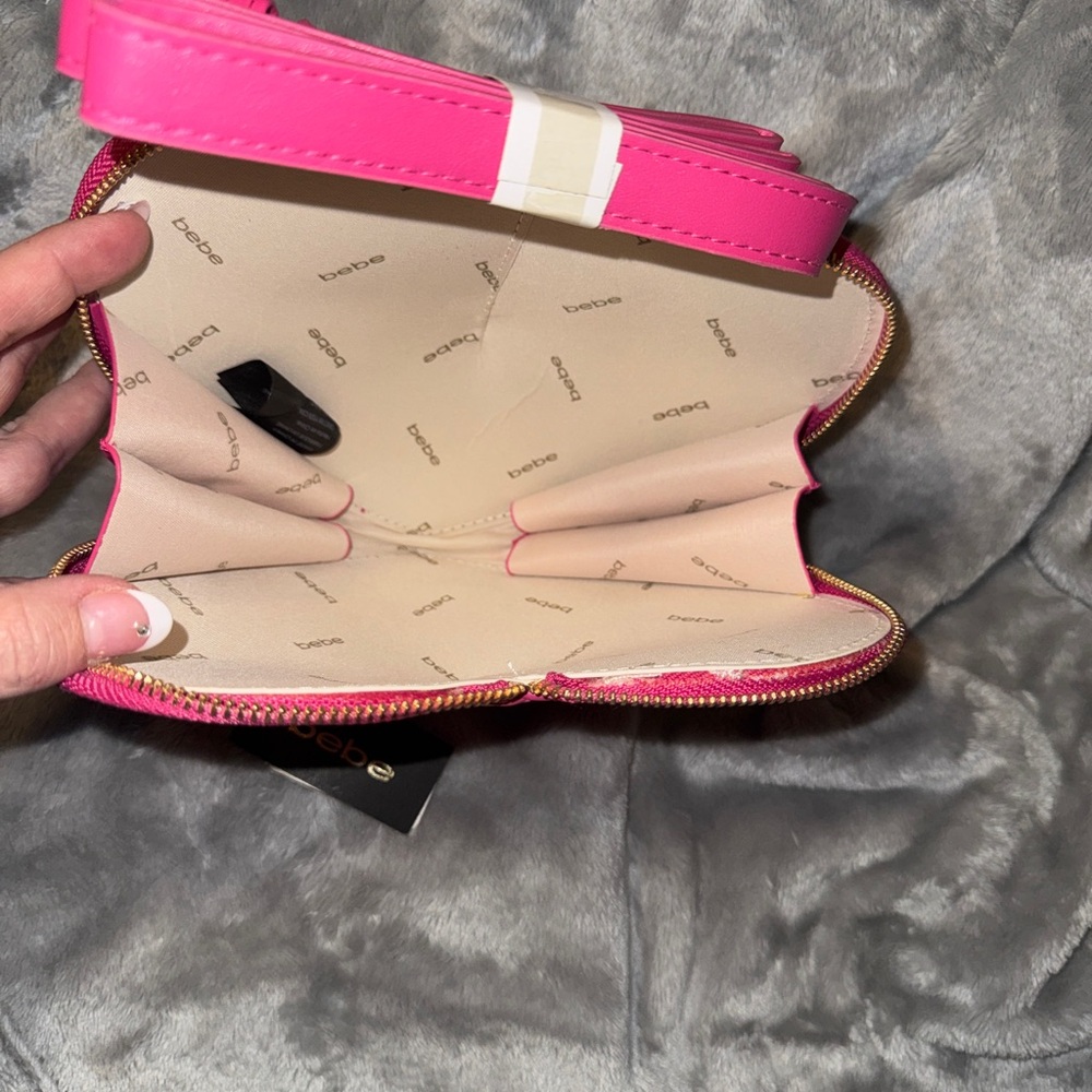 Bebe Fuchsia Heart Crossbody Bag - Picture 3 of 3
